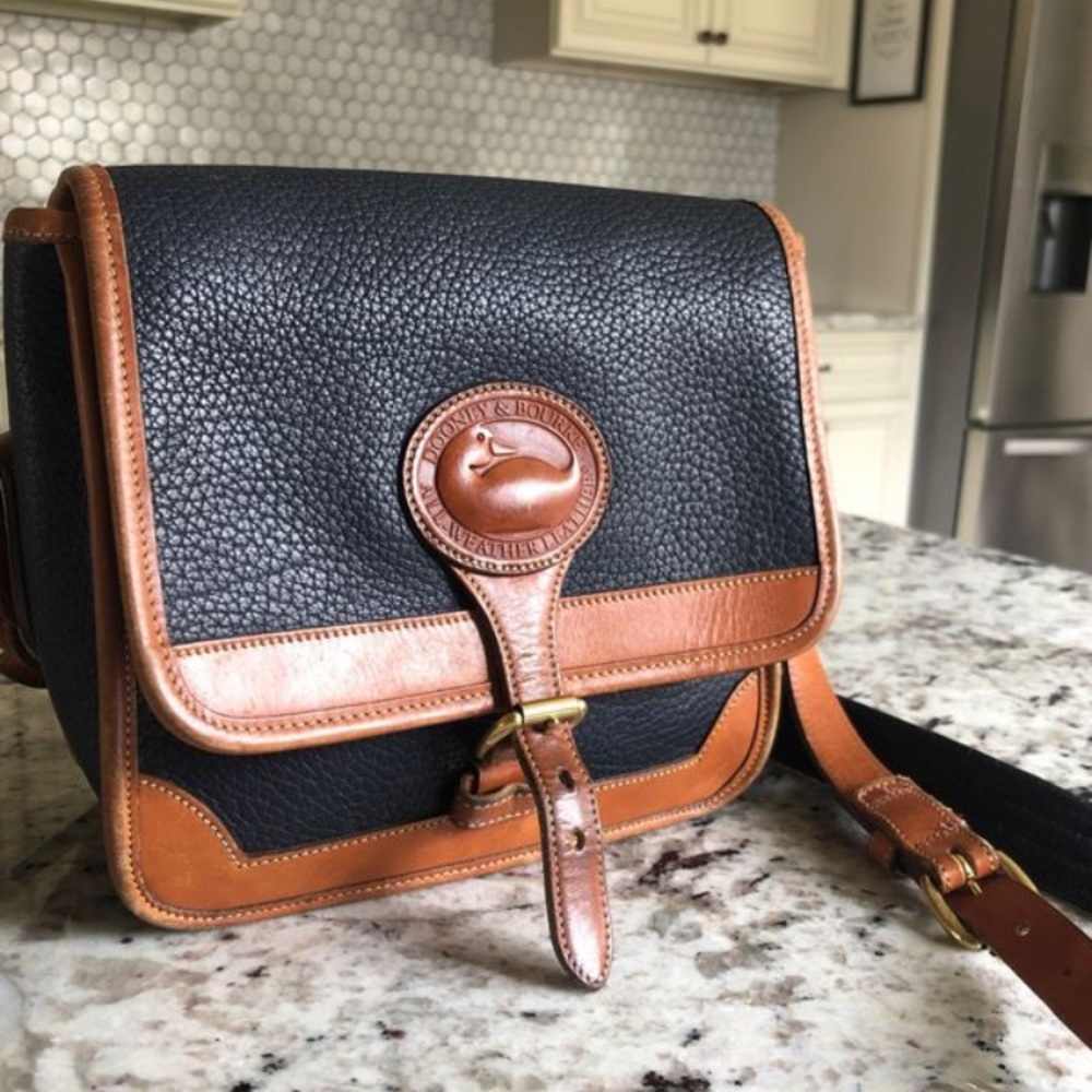 Vintage Navy Dooney and Bourke Purse Crossbody